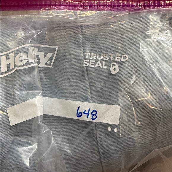 Abercrombie and Fitch Curve Love Ultra High Rise 90s Straight Jean Size 4s - Picture 9 of 9